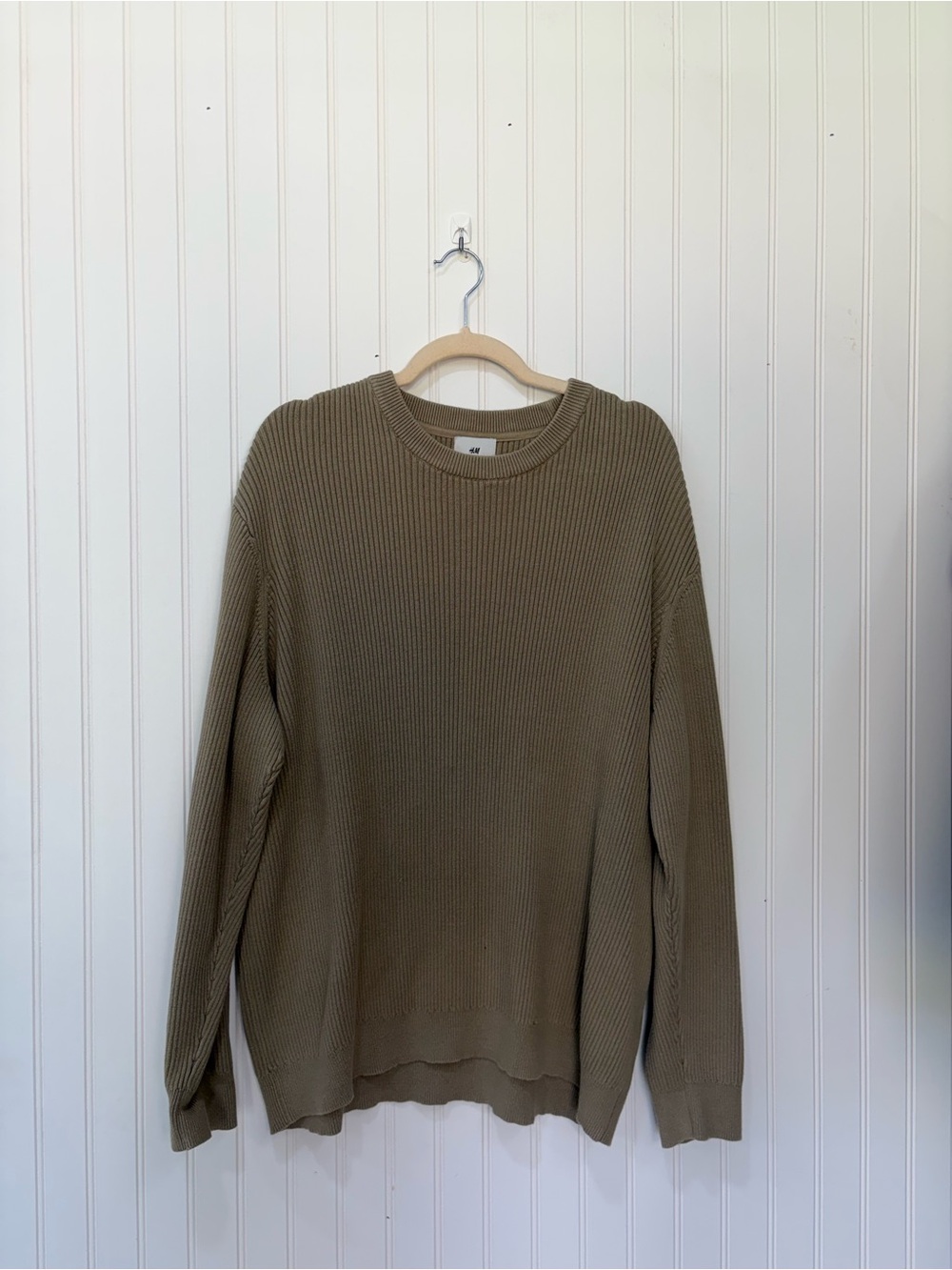 H&M Men's ribbed relaxed fit cotton Crewneck Sweater in tan brown